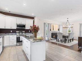 39 Hycrest Rd, Charlton MA 01507