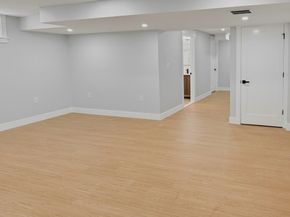 42 High St, Shrewsbury MA 01545