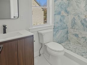 42 High St, Shrewsbury MA 01545