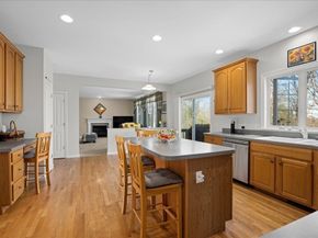 16 Blackstone Ln, Grafton MA 01560