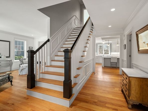 8 Lake Street, Lexington MA 02421