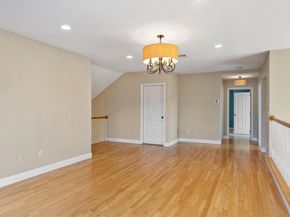 1 Victoria Drive 22, Leicester MA 01542