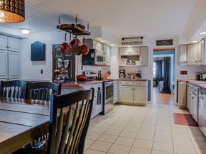 10 Sunnybank Ave, Rockland MA 02370