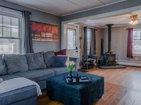 10 Sunnybank Ave, Rockland MA 02370