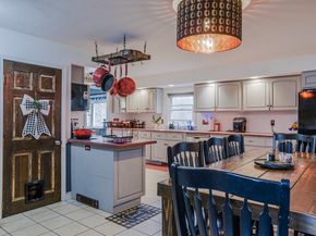 10 Sunnybank Ave, Rockland MA 02370