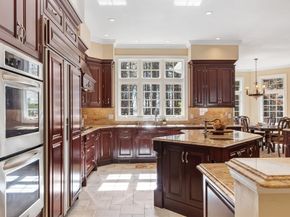 215 Monument Farm Rd, Concord MA 01742