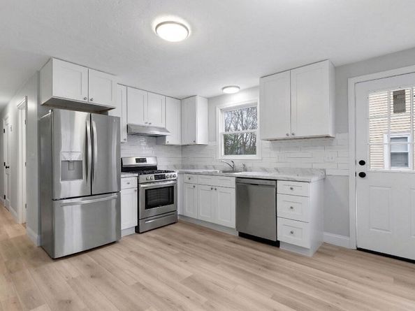 105 Arthur St, Brockton MA 02302