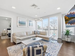 68 Los Angeles PH5, Newton MA 02458