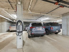 68 Los Angeles PH5, Newton MA 02458