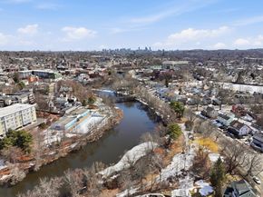 68 Los Angeles PH5, Newton MA 02458