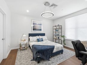 68 Los Angeles PH5, Newton MA 02458