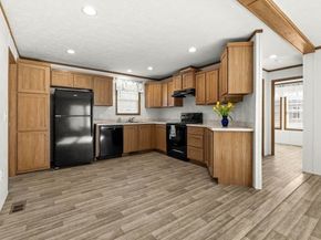 200 North St 23B, Danvers MA 01923