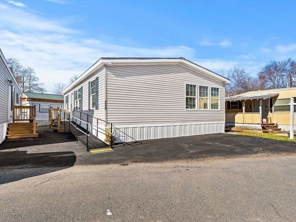 200 North St 23B, Danvers MA 01923