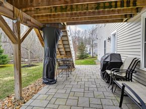 17 Stonebrook Ct, Southborough MA 01772