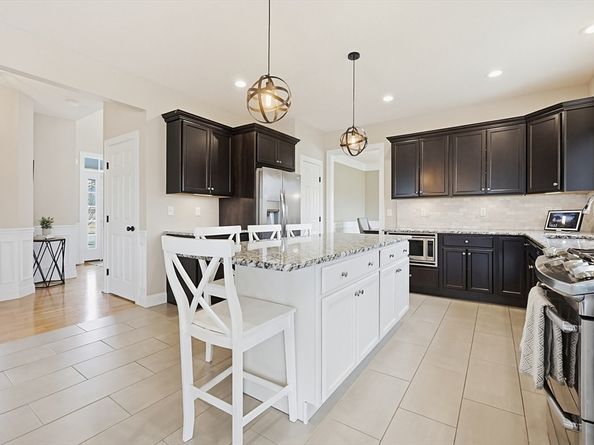 36 Magnolia Way, Bridgewater MA 02324