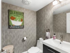 319 Lowell St, Lynnfield MA 01940