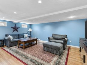 319 Lowell St, Lynnfield MA 01940