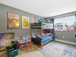 78 Edgelawn Ave 7, North Andover MA 01845