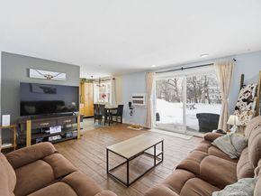 78 Edgelawn Ave 7, North Andover MA 01845