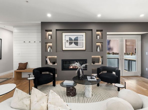 71 Greenough St 1, Brookline MA 02445