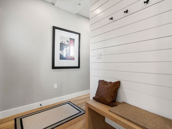 71 Greenough St 1, Brookline MA 02445