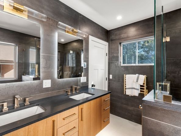 71 Greenough St 1, Brookline MA 02445