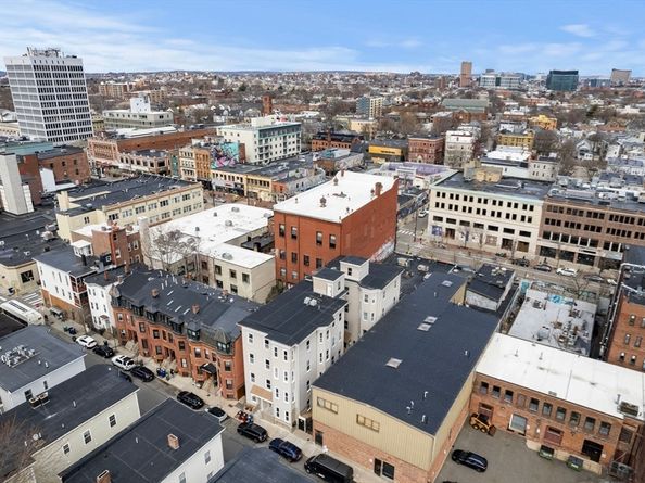 195 Green Street, Cambridge MA 02139