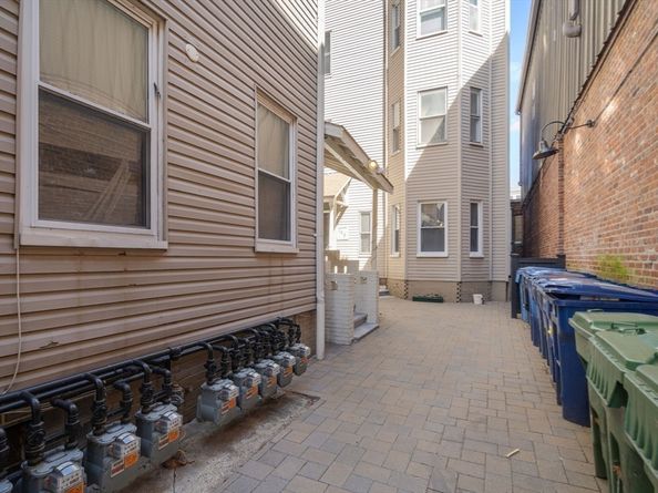 195 Green Street, Cambridge MA 02139