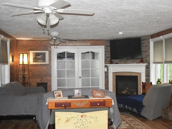 111 Northwest Road, Spencer MA 01562