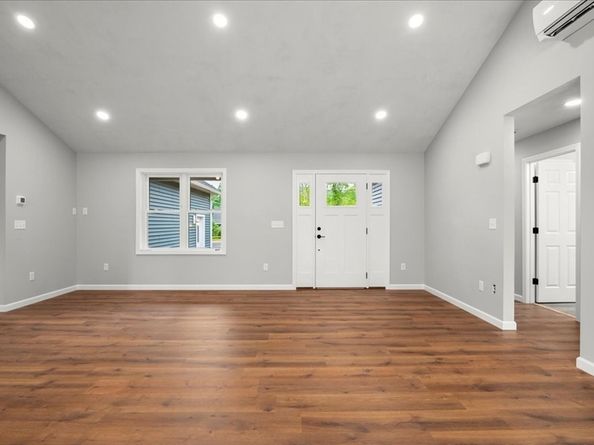 9 Old West Brookfield, North Brookfield MA 01535