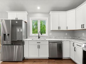 9 Old West Brookfield, North Brookfield MA 01535