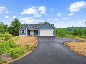 9 Old West Brookfield, North Brookfield MA 01535