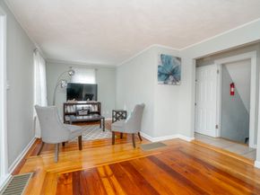 3 Winnegance Ave, Peabody MA 01960