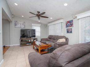 3 Winnegance Ave, Peabody MA 01960