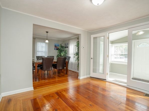 3 Winnegance Ave, Peabody MA 01960