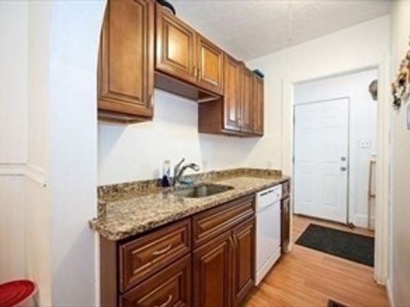 16-18 Orchard St, Grafton MA 01560