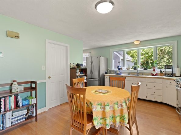 42 High St, Wilmington MA 01887