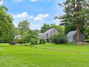42 High St, Wilmington MA 01887