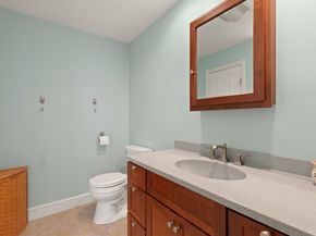 42 High St, Wilmington MA 01887