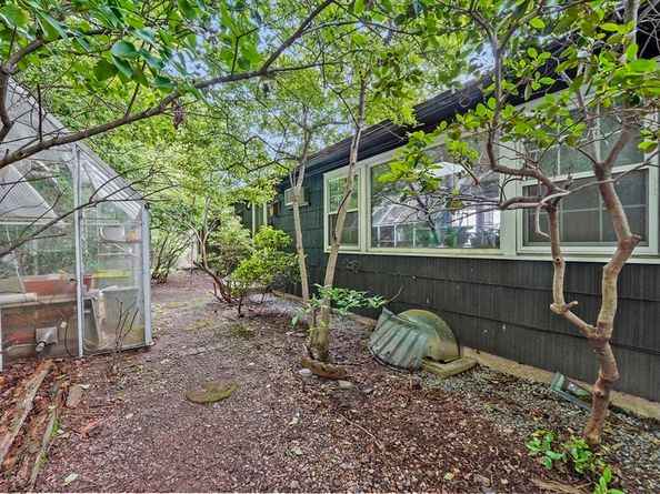 577 Grove Street, Worcester MA 01605