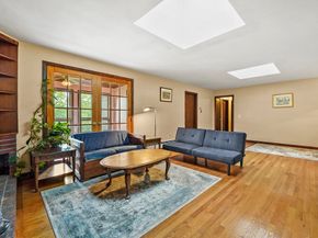 577 Grove Street, Worcester MA 01605