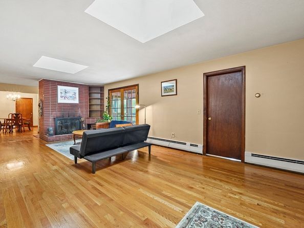 577 Grove Street, Worcester MA 01605