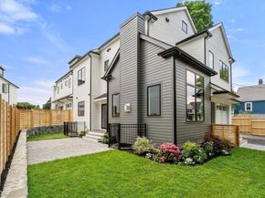 25 Johnson Place 25, Newton MA 02466