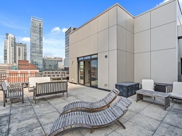 121 Portland St PH3, Boston MA 02114