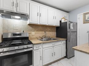 6 Hayes Rd 16, Boston MA 02131
