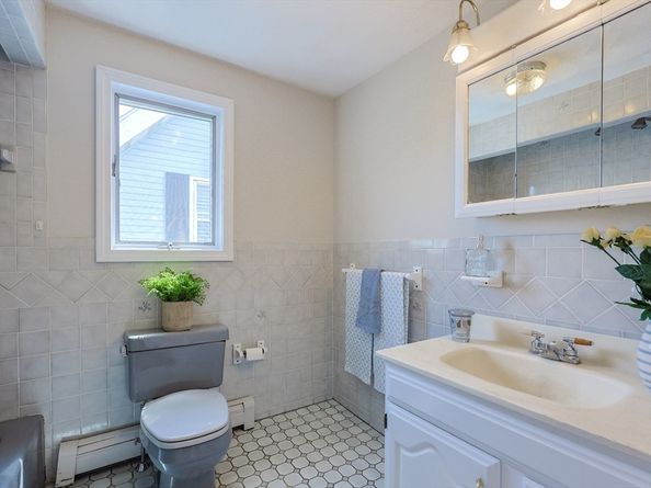 3 Nira St, Malden MA 02148