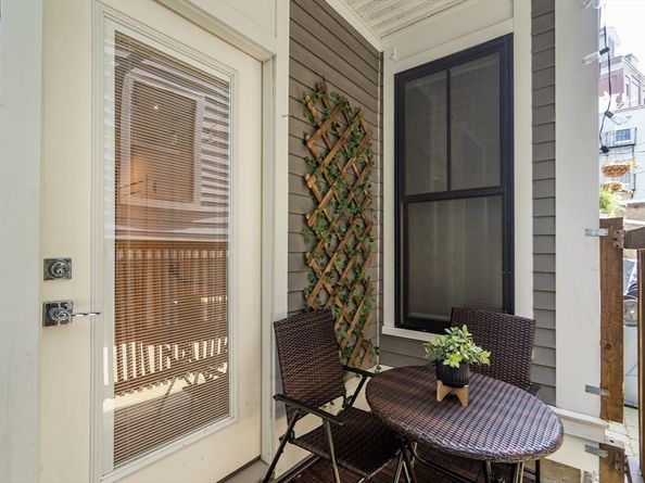 6 Coppersmith Way 1, Boston MA 02128