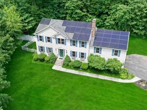 78 Milford St, Upton MA 01568