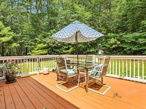 78 Milford St, Upton MA 01568