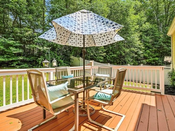 78 Milford St, Upton MA 01568